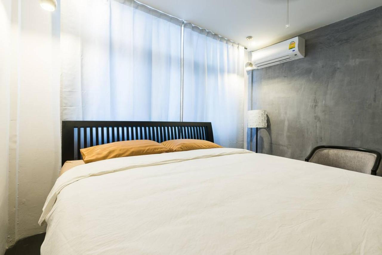 Inner Old Town 196 Chic Guesthouse - Self Check In Bangkok Exteriör bild