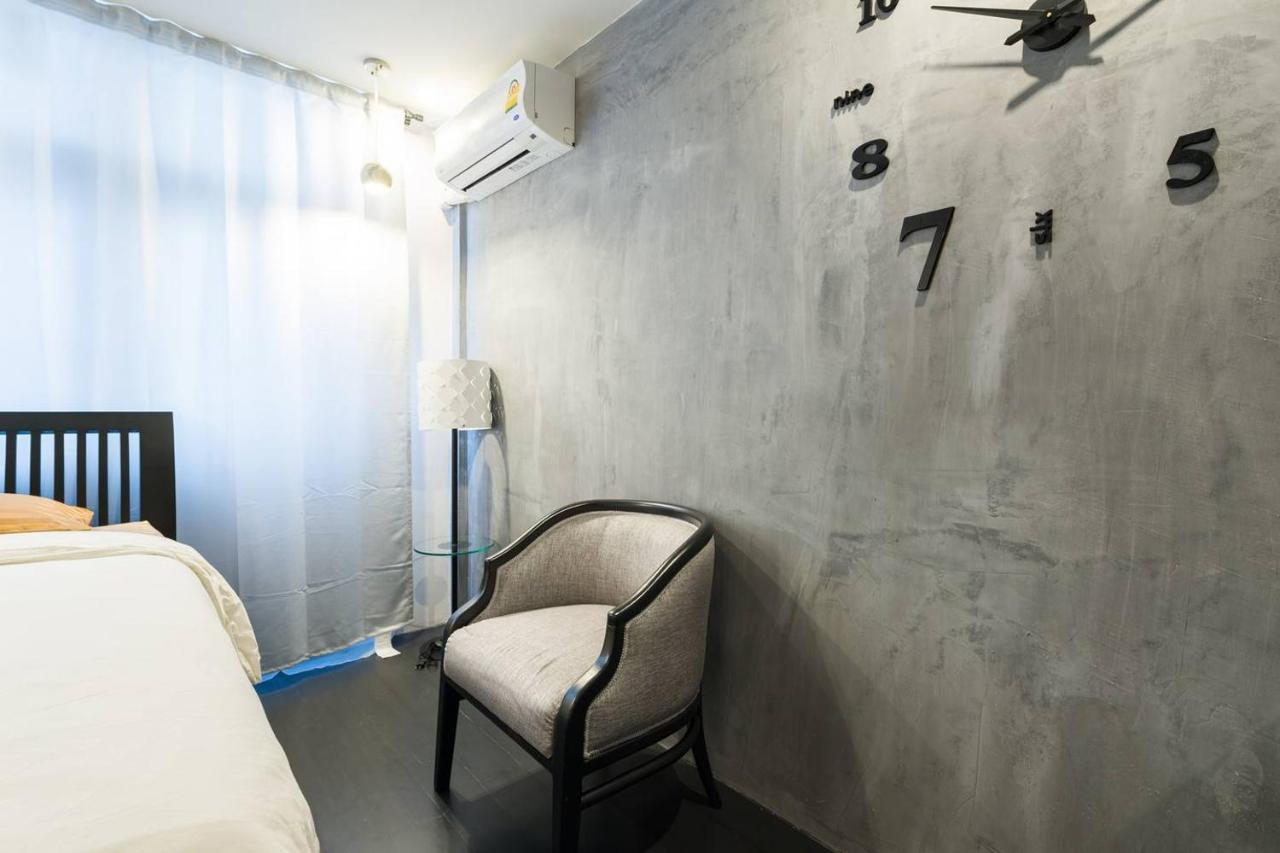 Inner Old Town 196 Chic Guesthouse - Self Check In Bangkok Exteriör bild